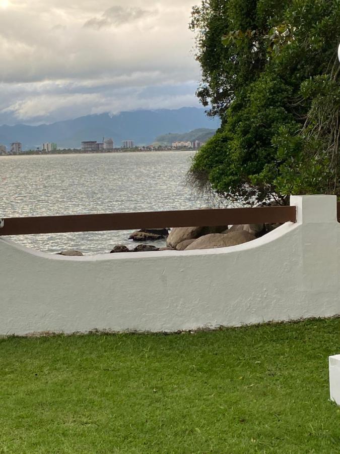 Apartamento Pe Na Areia カラグァタトゥバ エクステリア 写真